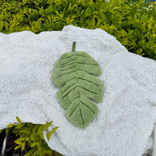 Load image into Gallery viewer, Set of 3 Earth Tone Leaf Hanging Hand Towel