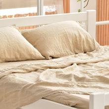 Load image into Gallery viewer, Vintage Linen Sheet Set