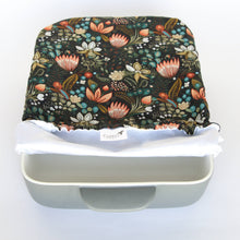 Load image into Gallery viewer, Casserole Covers - Penny Lane