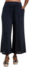Load image into Gallery viewer, Landon Capri Pant- Linen Bamboo