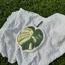 Load image into Gallery viewer, Set of 3 Earth Tone Leaf Hanging Hand Towel
