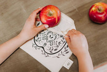 Load image into Gallery viewer, Reusable Snack bag , Lined snack bag, APPLE