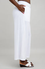 Load image into Gallery viewer, Landon Capri Pant- Linen Bamboo