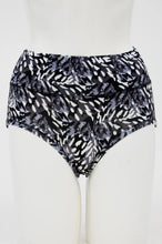 Load image into Gallery viewer, Blue Sky Women's Bamboo 'La Gaunche' Underwear