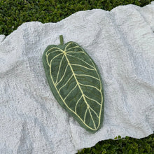 Load image into Gallery viewer, Leaf Hanging Hand Towel