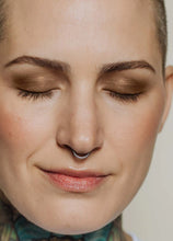 Load image into Gallery viewer, Creme Eye Colour