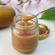Load image into Gallery viewer, Buncha Farmers Manuka Honey Bar Soap