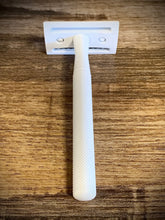 Load image into Gallery viewer, Metal Safety Razor