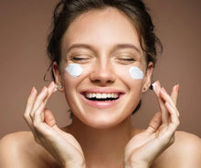 Load image into Gallery viewer, Face Cream with SPF -10ml BULK (#410)