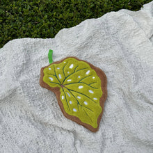Load image into Gallery viewer, Set of 3 Earth Tone Leaf Hanging Hand Towel
