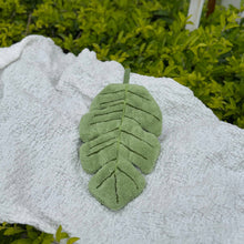 Load image into Gallery viewer, Set of 3 Earth Tone Leaf Hanging Hand Towel
