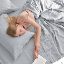 Load image into Gallery viewer, Vintage Linen Sheet Set
