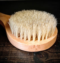 Load image into Gallery viewer, Wet/Dry Body Brush- Short Handle
