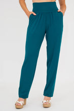 Load image into Gallery viewer, Blue Sky Clair Pant - Bamboo
