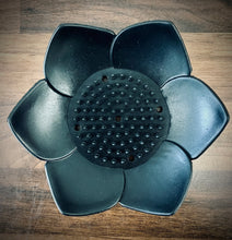 Load image into Gallery viewer, Silicone Lotus Soap Dish
