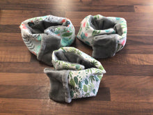 Load image into Gallery viewer, Heated Neck Wrap
