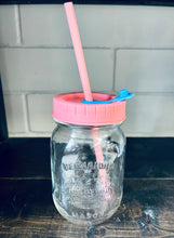 Load image into Gallery viewer, Plastic Mason Lid With Straw &amp; Cover
