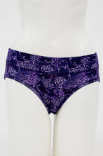 Load image into Gallery viewer, Women&#39;s Bamboo &#39;La Gaunche&#39; Underwear
