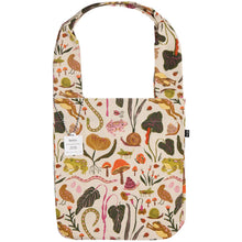 Load image into Gallery viewer, Tote To &amp; Fro Gardenland
