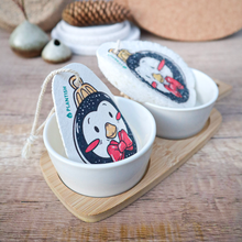 Load image into Gallery viewer, Ornament Penguin - Pop up Sponge (Holiday Exclusive)
